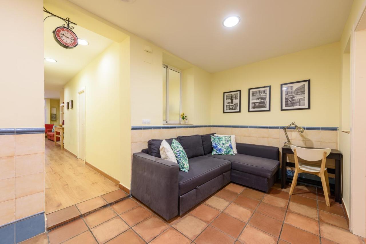 Ramblasrentals Chic & Spacious Flat Pool Table 15M Ramblas - Parking - Wifi บาร์เซโลนา ภายนอก รูปภาพ